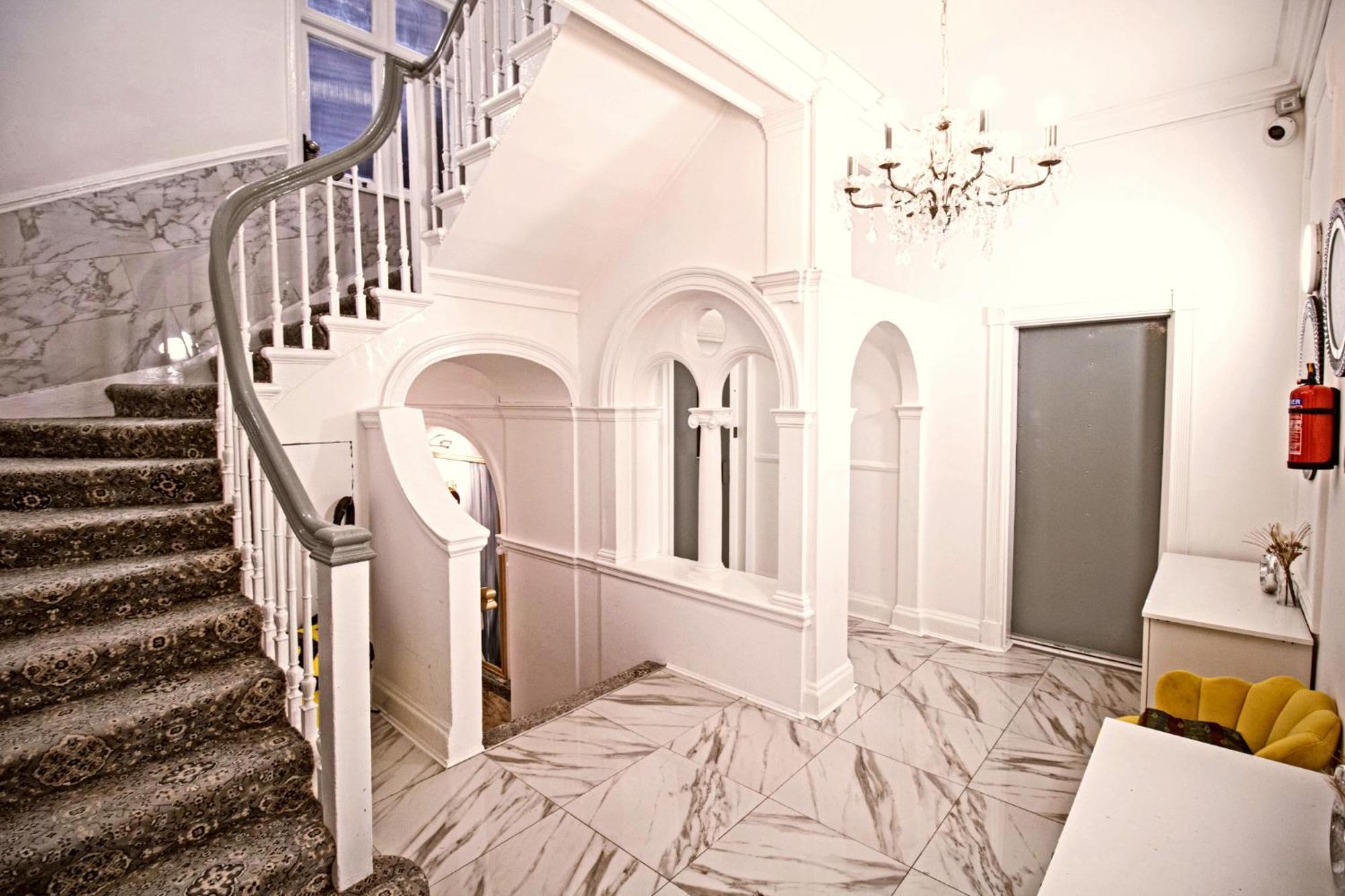 Spacious Studio Apartment On Oxford Street 9Gc Londres Exterior foto