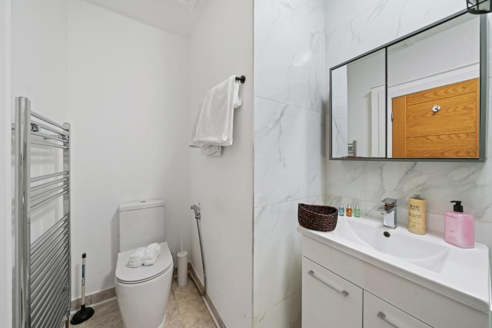 Spacious Studio Apartment On Oxford Street 9Gc Londres Exterior foto